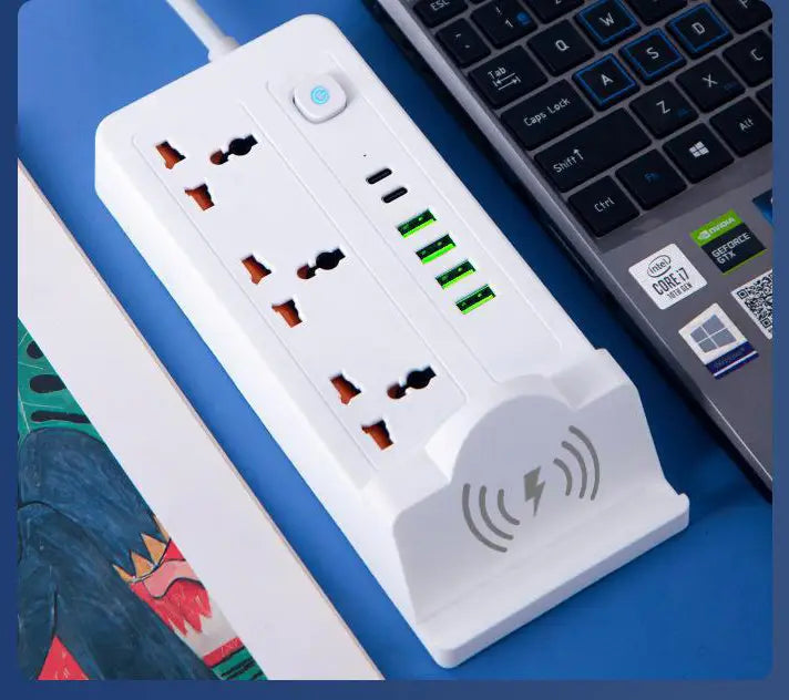 تمديدات شريط الطاقة متعددة الوظائف - 3 مقابس طاقة، ومنفذ PD واحد و5 مقابس USB