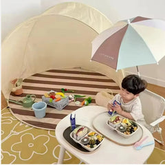 3–4 Person Pop-Up Beach Tent with Rear Mesh Ventilation, Integrated Floor Mat and Carry Bag – Lightweight Family Sun Shelter for Camping, Parks and Outdoor Use
