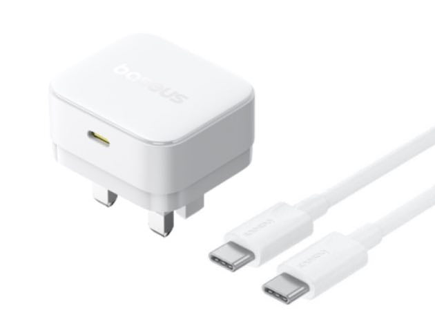 شاحن Baseus Palm السريع 1C بقوة 30 واط - أبيض قمري (مع كابل Baseus USB-C إلى USB-C بقوة 60 واط)