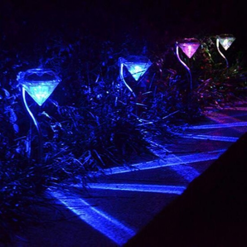 Pack of 4 LED Color Changing Solar Power Diamond Shaped Garden light.